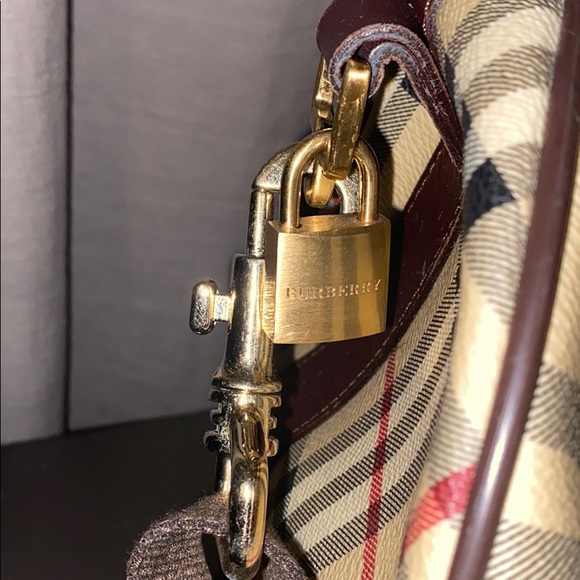 Burberry duffle bag - Picture 4 of 5